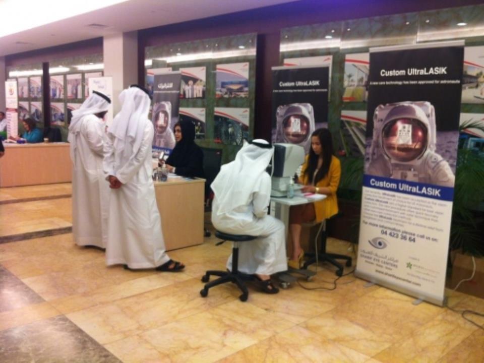مراكز الشريف للعيون (دبي) تلبي دعوتها للمشاركة في اليوم المفتوح في الهيئة العامة للطرق والمواصلات .